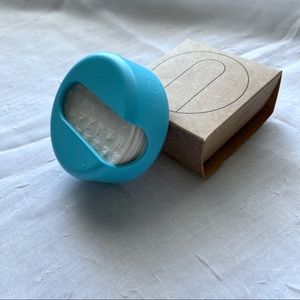 Turquoise LastRound reusable cotton rounds